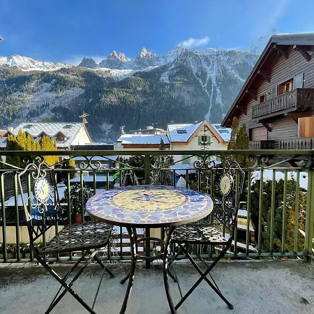 Apartment Downtown & Stunning Mountain View Chamonix